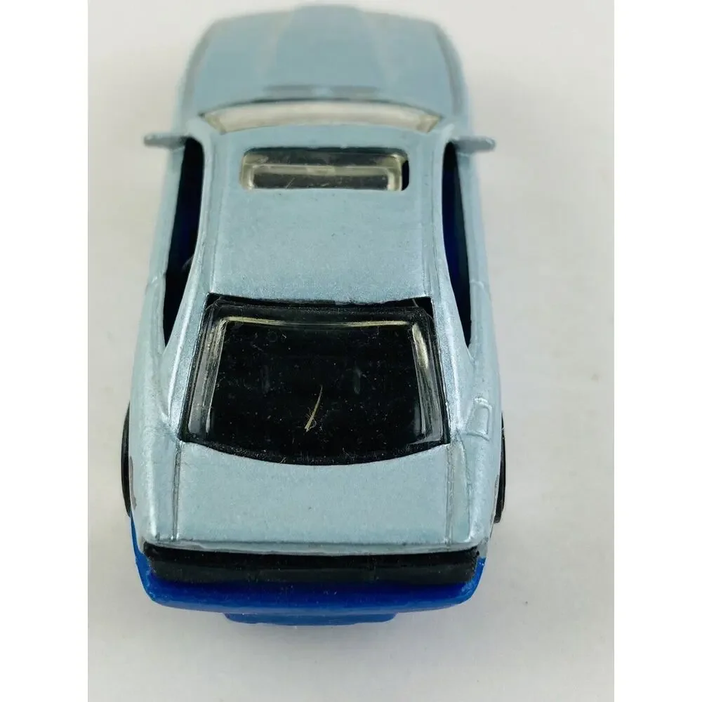 Hot Wheels BMW 850i Toy Car Moon Roof Concealed Headlights Blue 3